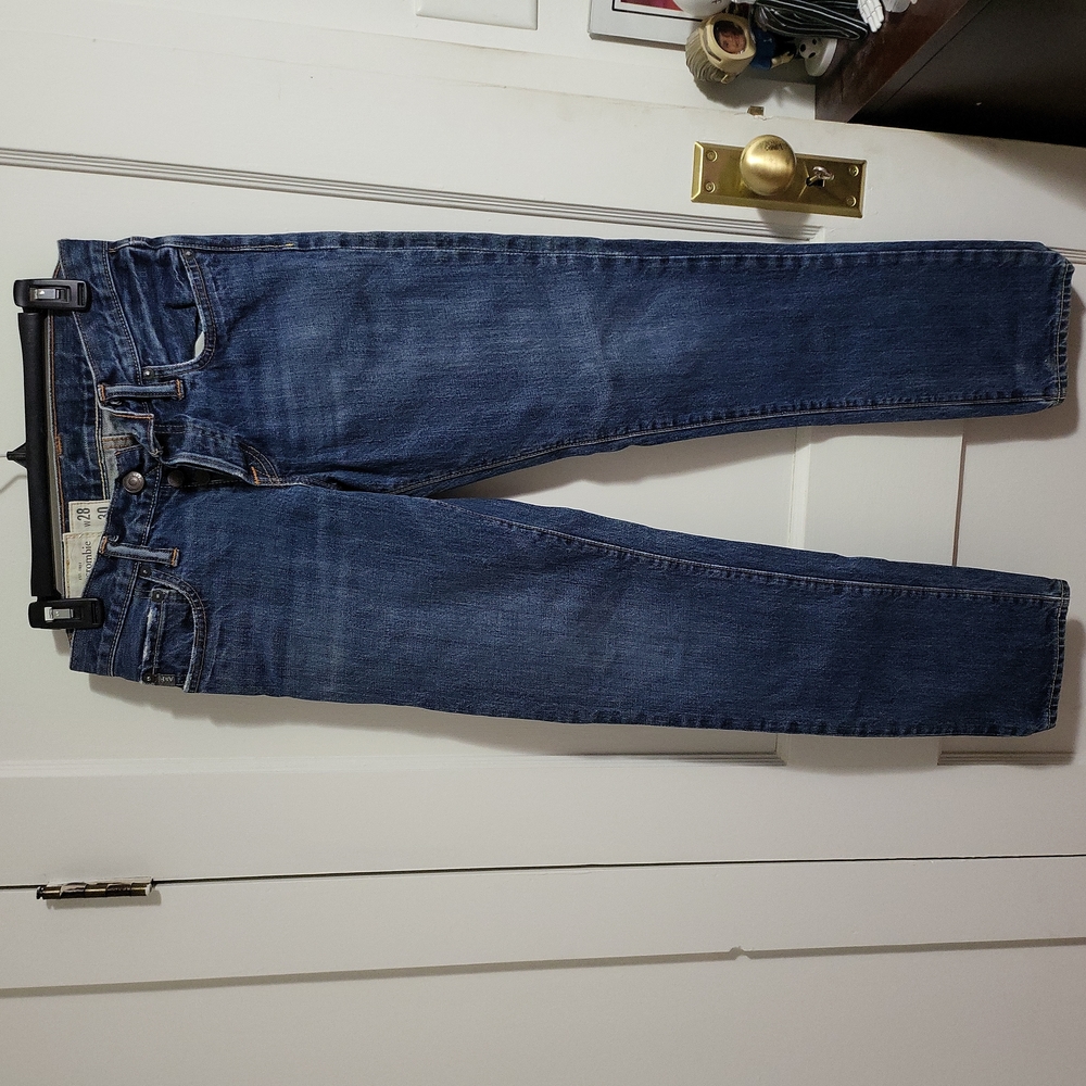 Skinny blue jeans